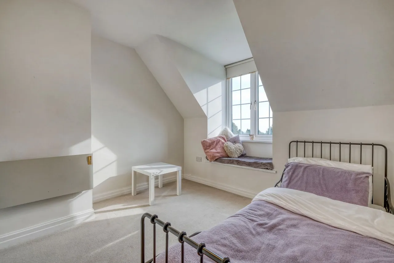 Farley Lane, Romsley, B62, photo 6