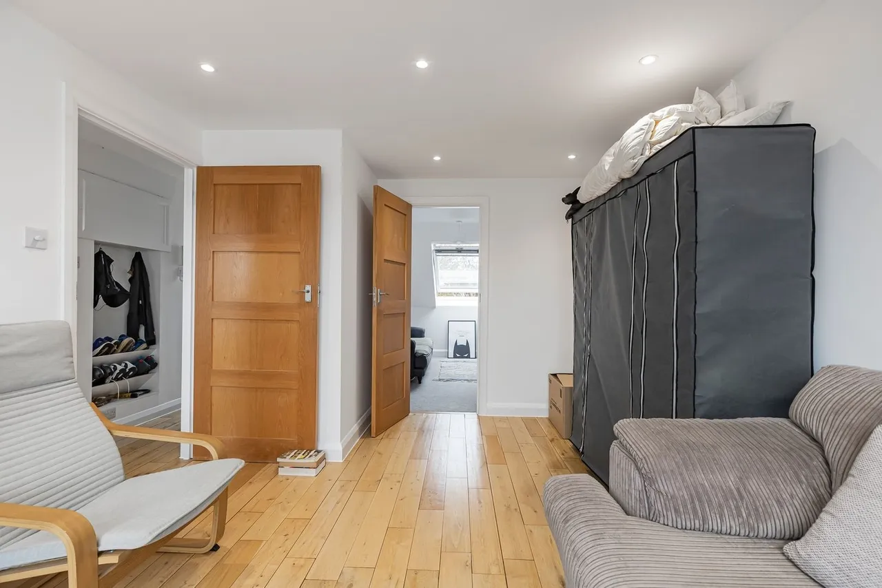 Stanwell Road, Ashf, photo 9