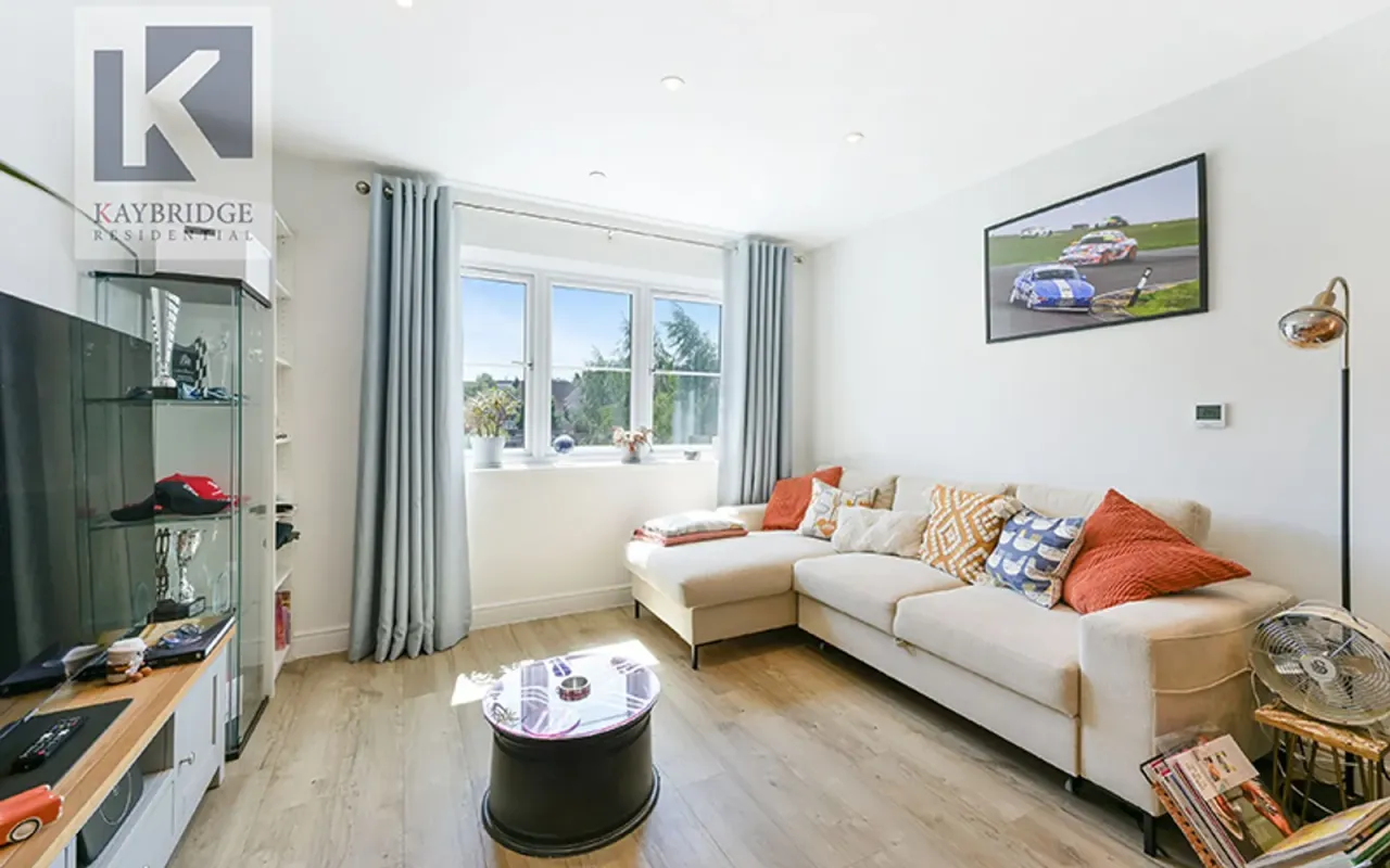 Ceres Crescent, Aurora House, KT17, photo 5