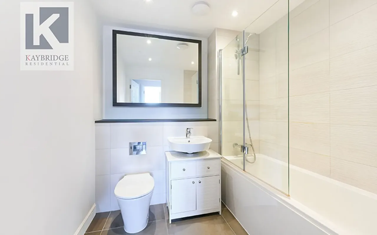 Ceres Crescent, Aurora House, KT17, photo 8