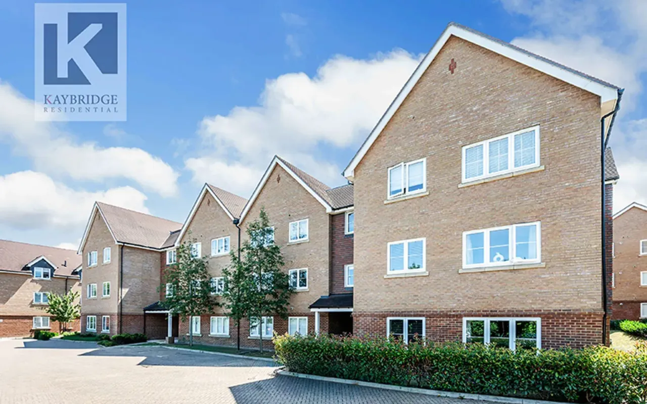 1 bed flat for sale — Ceres Crescent, Aurora House, KT17