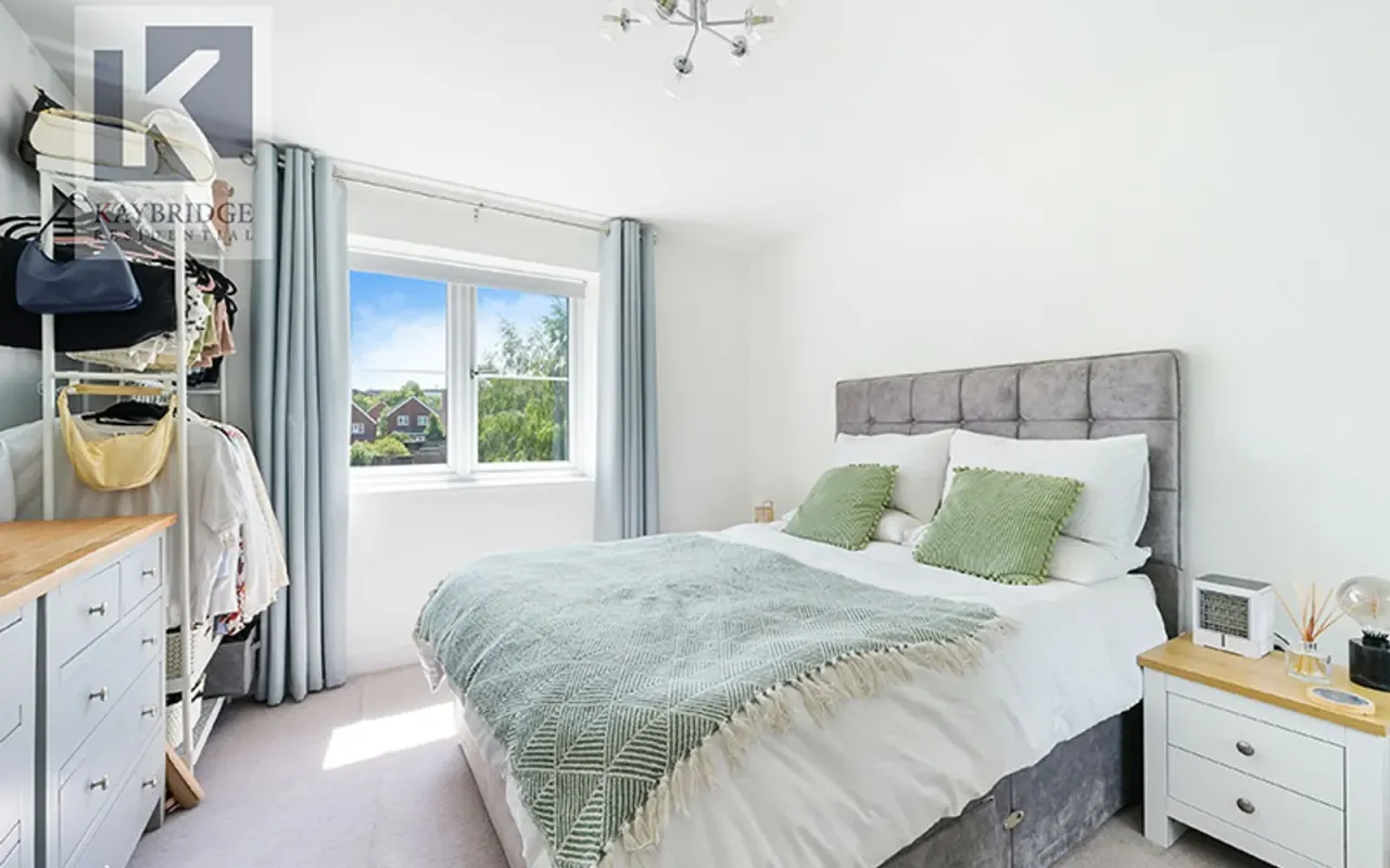 Ceres Crescent, Aurora House, KT17, photo 7