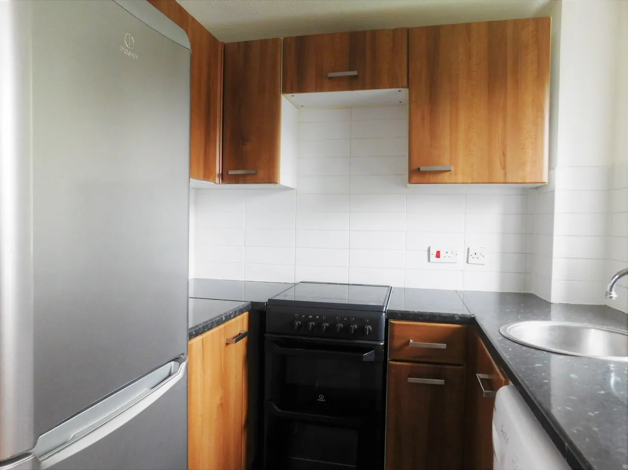 Chartwell Close, Greenford, London, Middlesex, UB6 8LP, photo 2