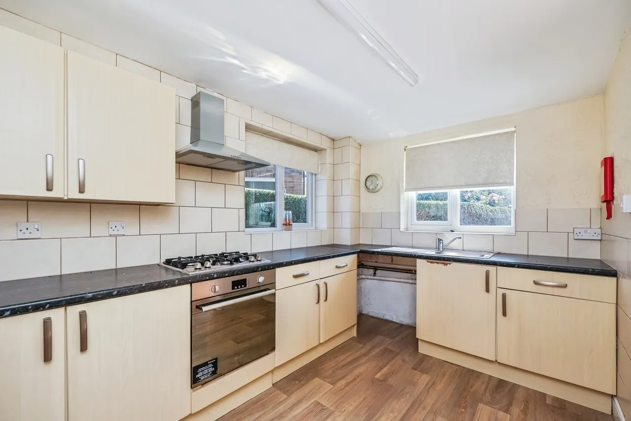 Sunninghill Drive, Clifton, Nottingham, NG11, photo 2
