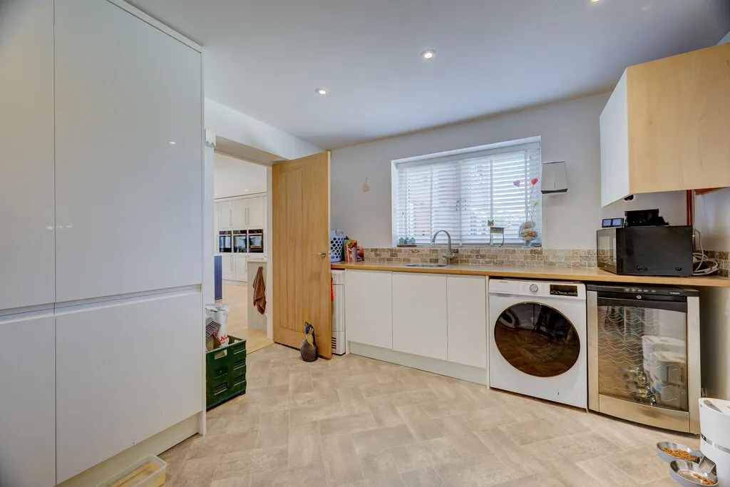 Frogmore Road, Market Drayton, photo 14