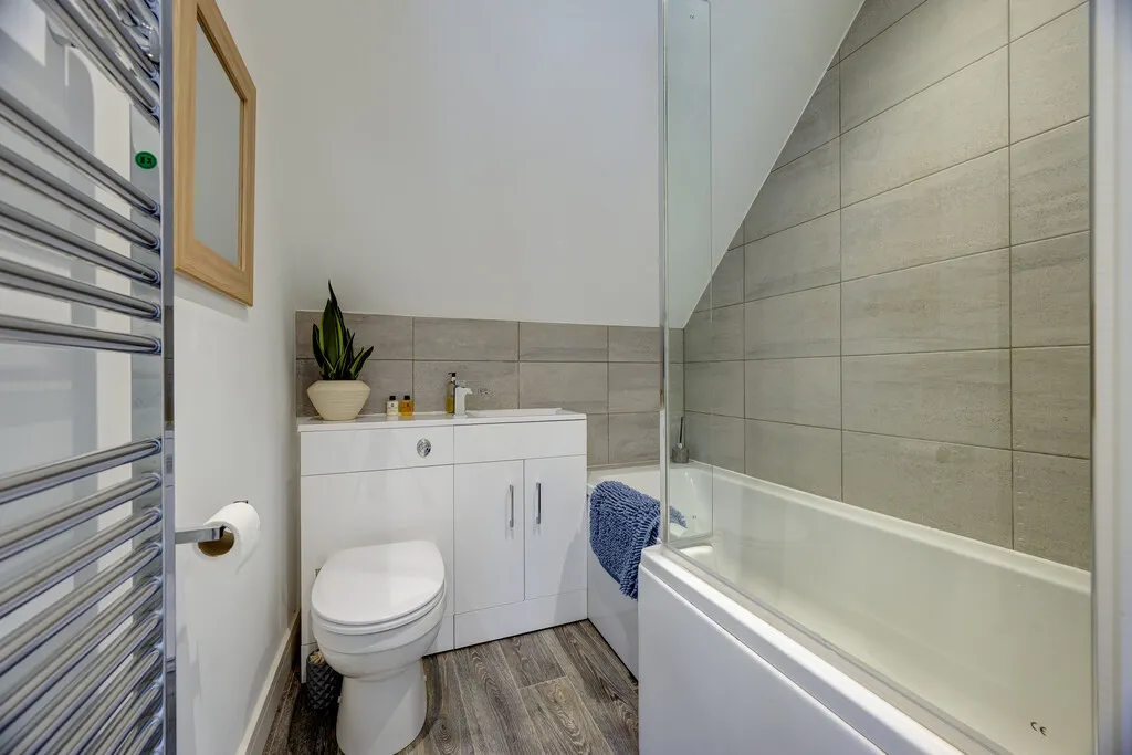 Frogmore Road, Market Drayton, photo 32