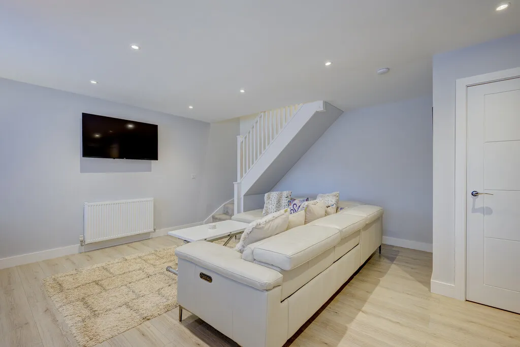 Frogmore Road, Market Drayton, photo 30