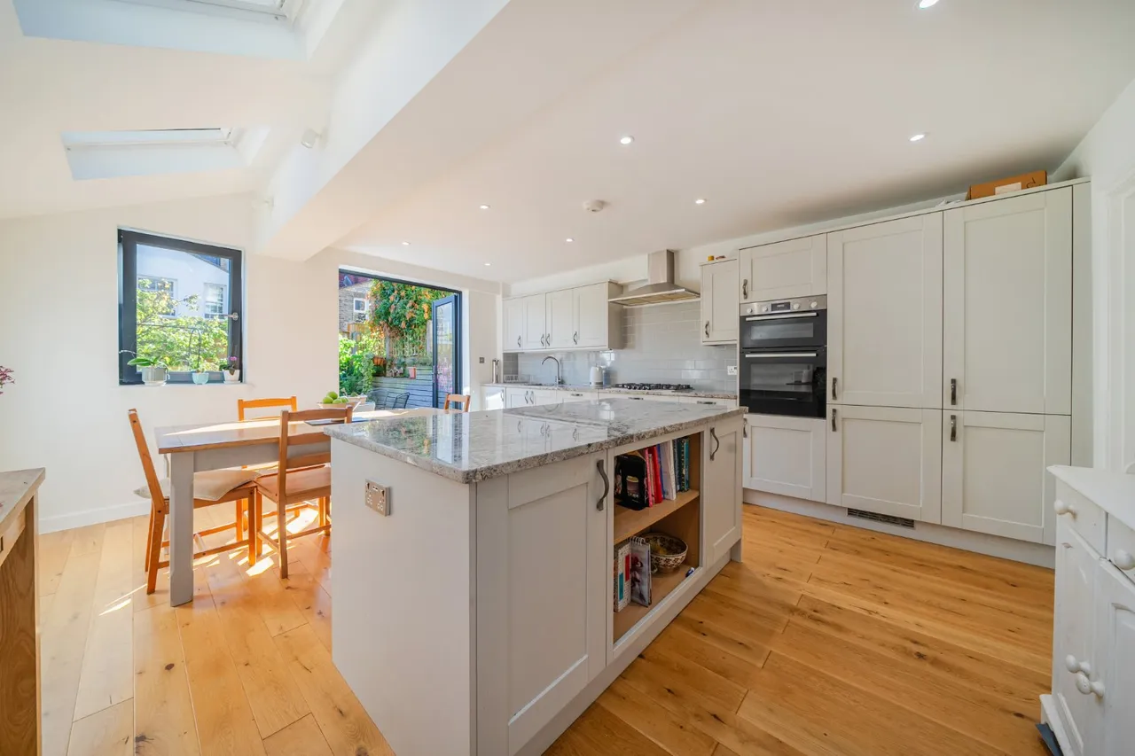 Hargwyne Street, Brixton, London, SW9, photo 6