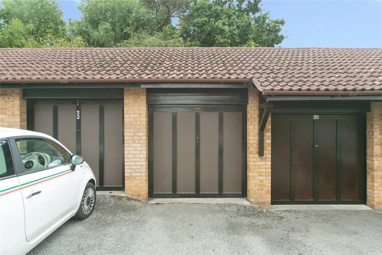 Maes Y Coed, Deganwy, LL31, photo 12