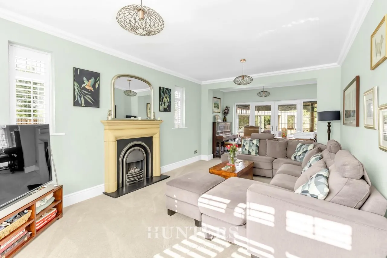 Dingle Road, Woodside, M24, photo 5