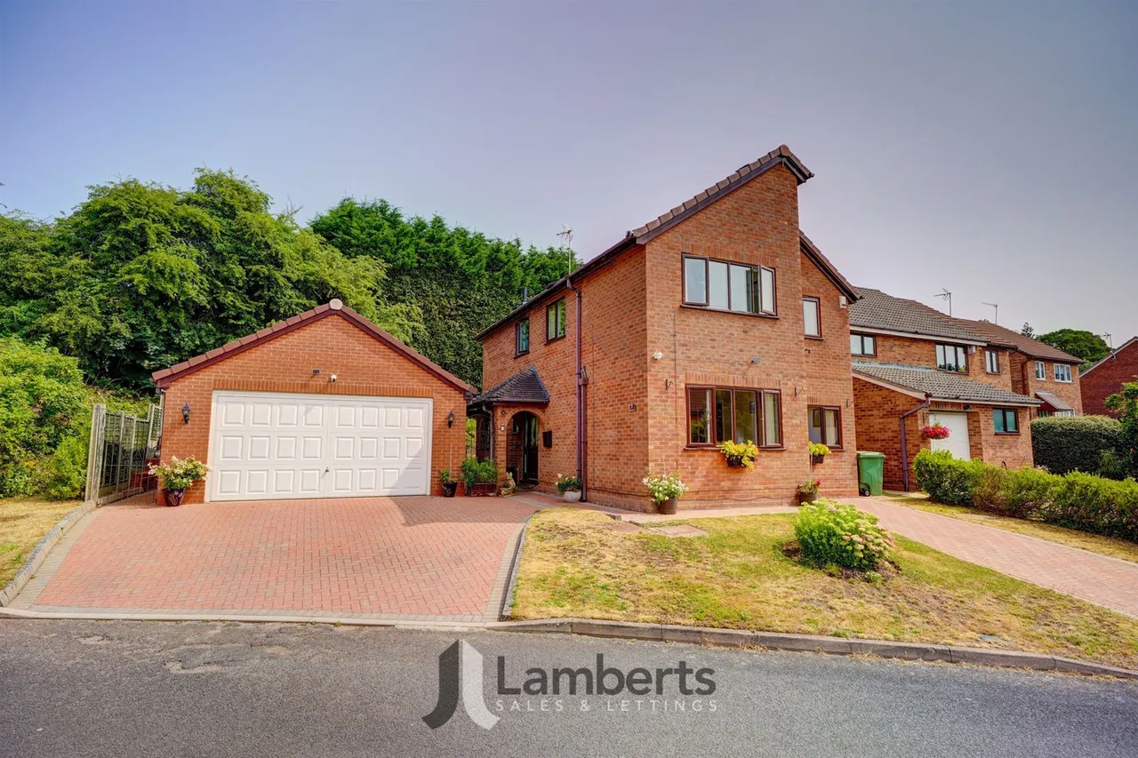 7 Erwood Close, Redditch, photo 30