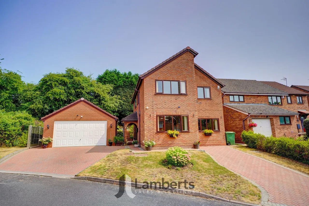 7 Erwood Close, Redditch, photo 28