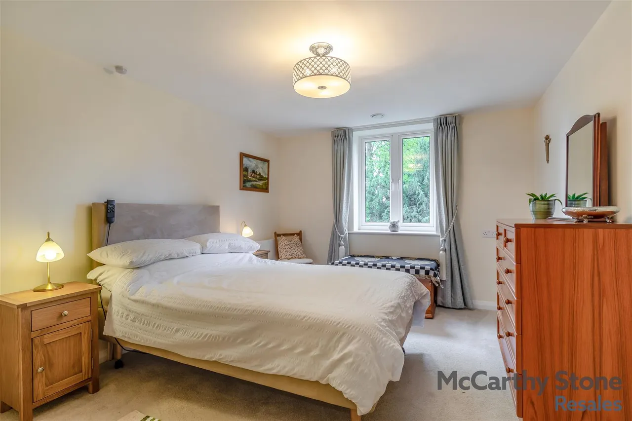 Burlington Gardens, Leyland, PR25, photo 11