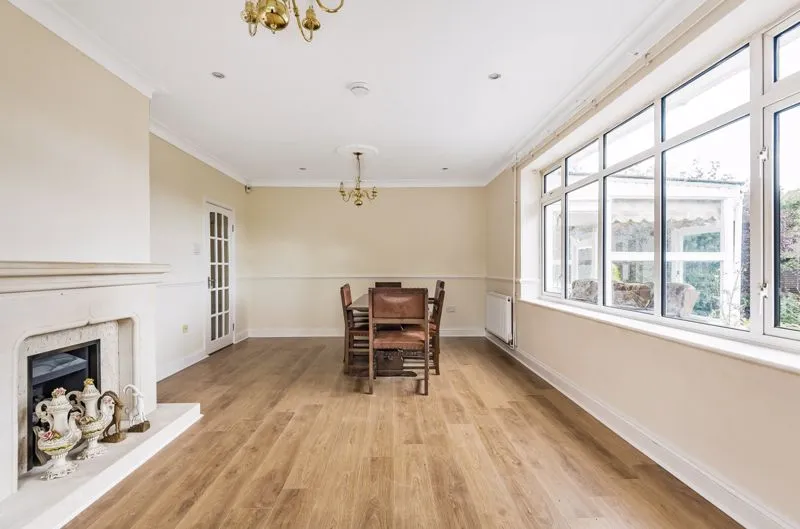 Box Ridge Avenue, Purley CR8 3AR, photo 5