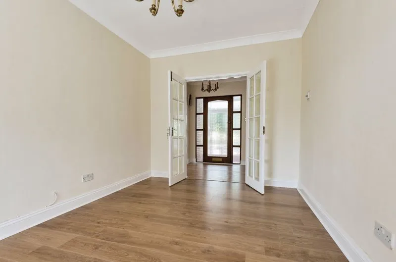 Box Ridge Avenue, Purley CR8 3AR, photo 9