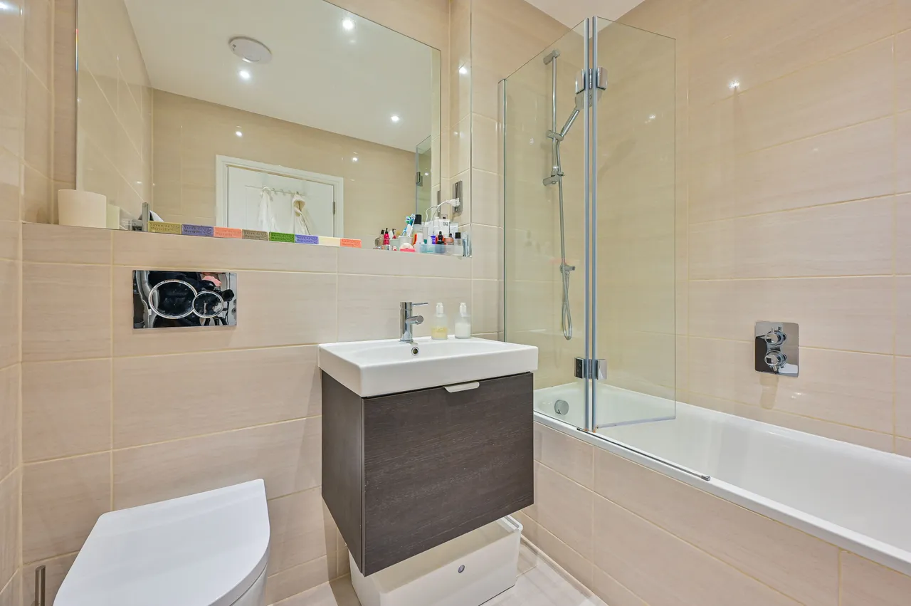 Surbiton, KT6, photo 6