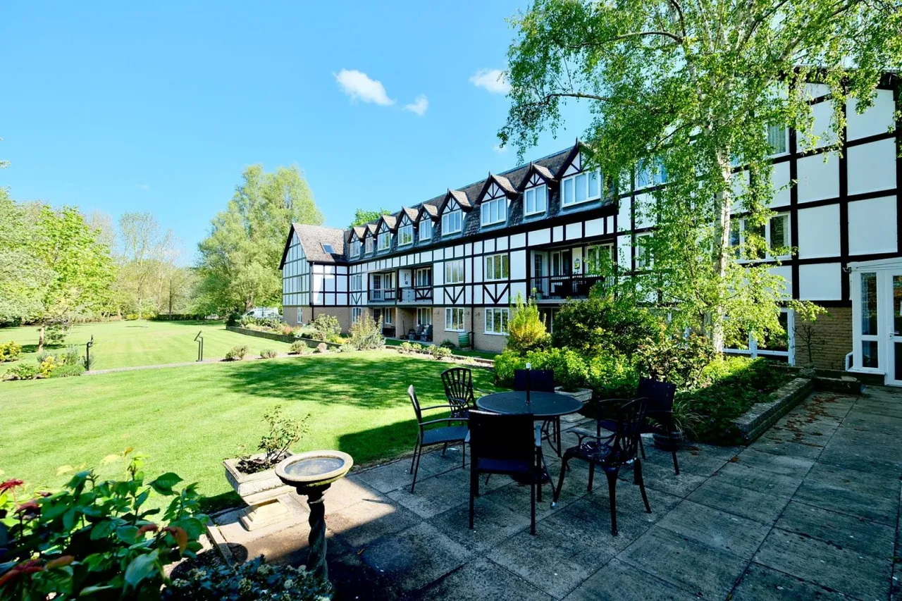 1 bed flat for sale, West Street, Godmanchester, PE29