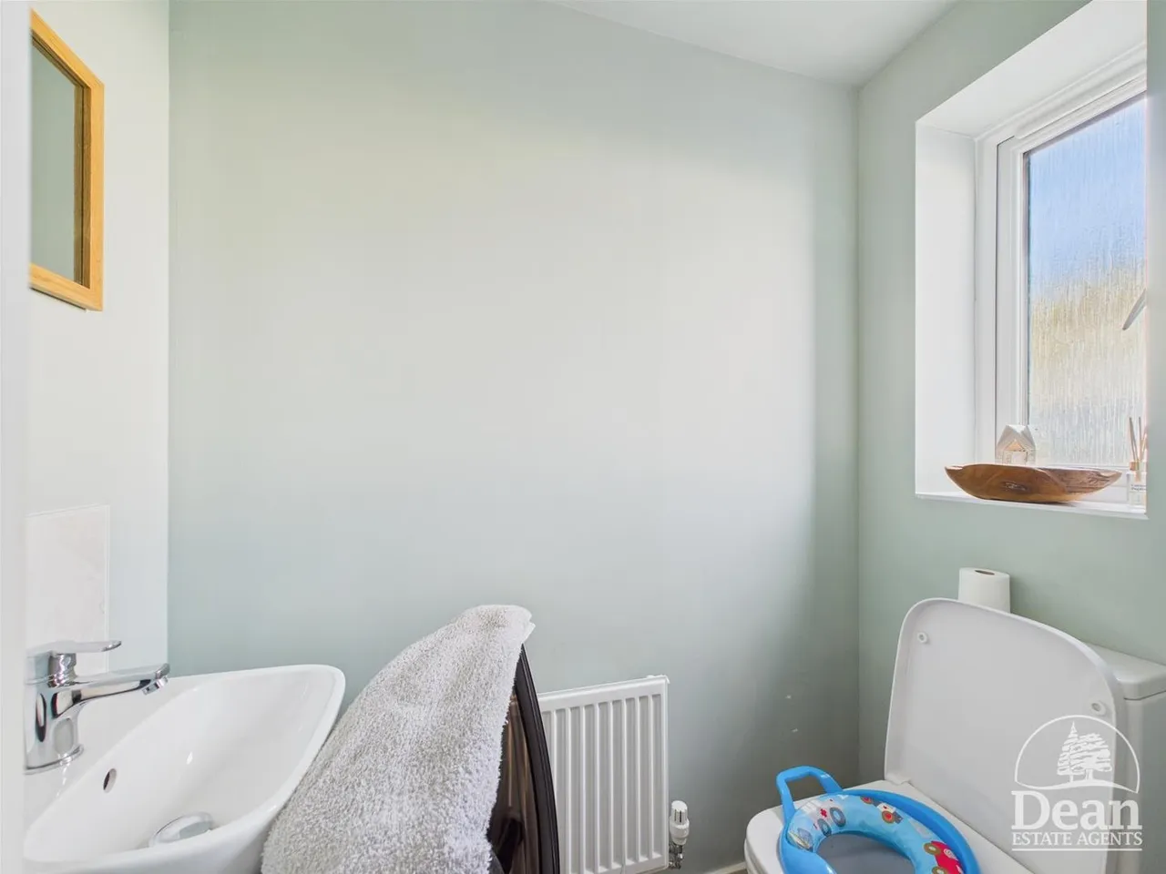 Kingfisher Drive, Lydney, photo 7