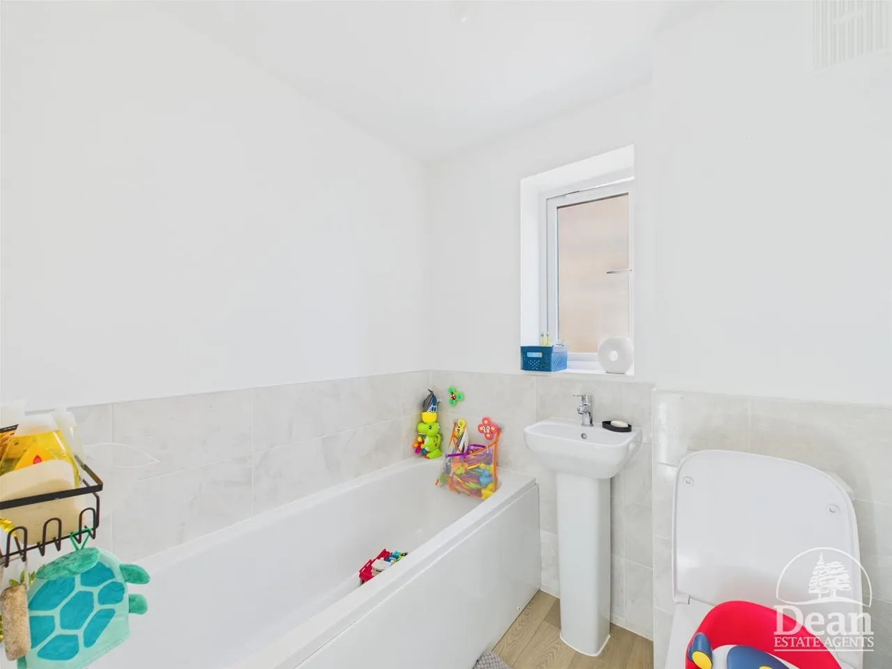 Kingfisher Drive, Lydney, photo 12