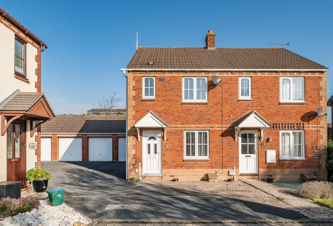 2 bed house for sale — Graylag Crescent, Gloucestershire, Walton Cardiff, GL20 7RR