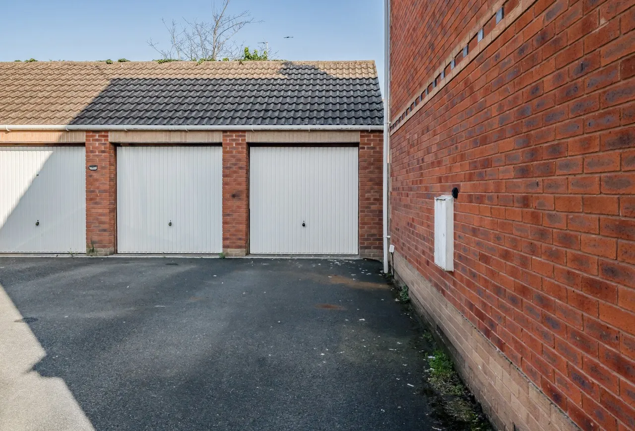 Graylag Crescent, Gloucestershire, Walton Cardiff, GL20 7RR, photo 10
