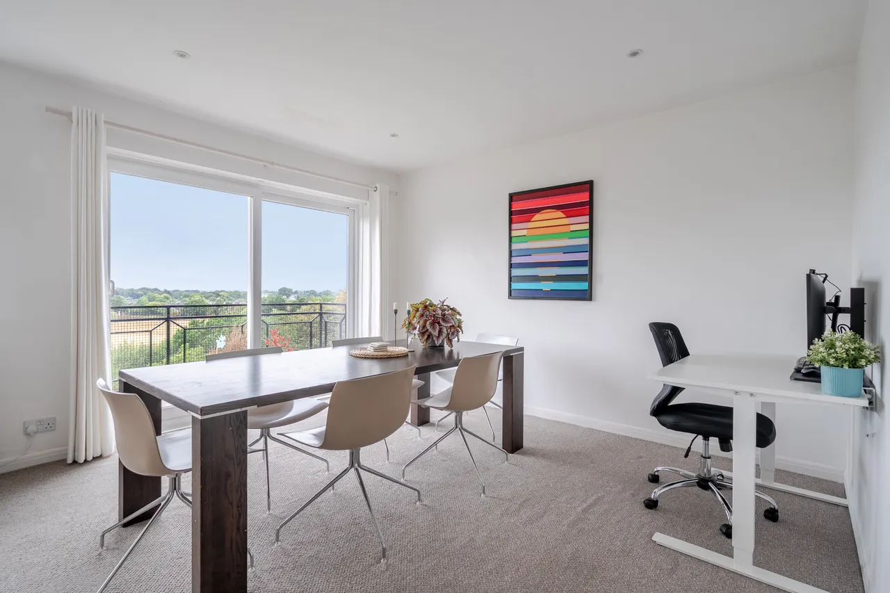 Oatlands Drive, Weybridge, KT13, photo 4