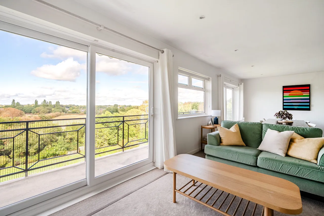 Oatlands Drive, Weybridge, KT13, photo 5