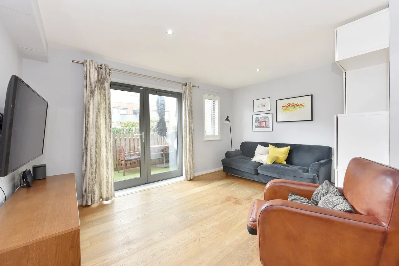 2 bed flat to rent — Bagleys Lane, Fulham, London, SW6