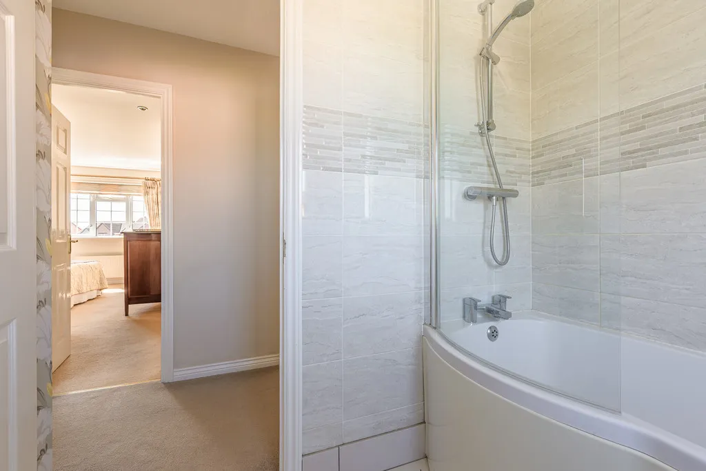 Deer Park Drive, Newport, photo 26