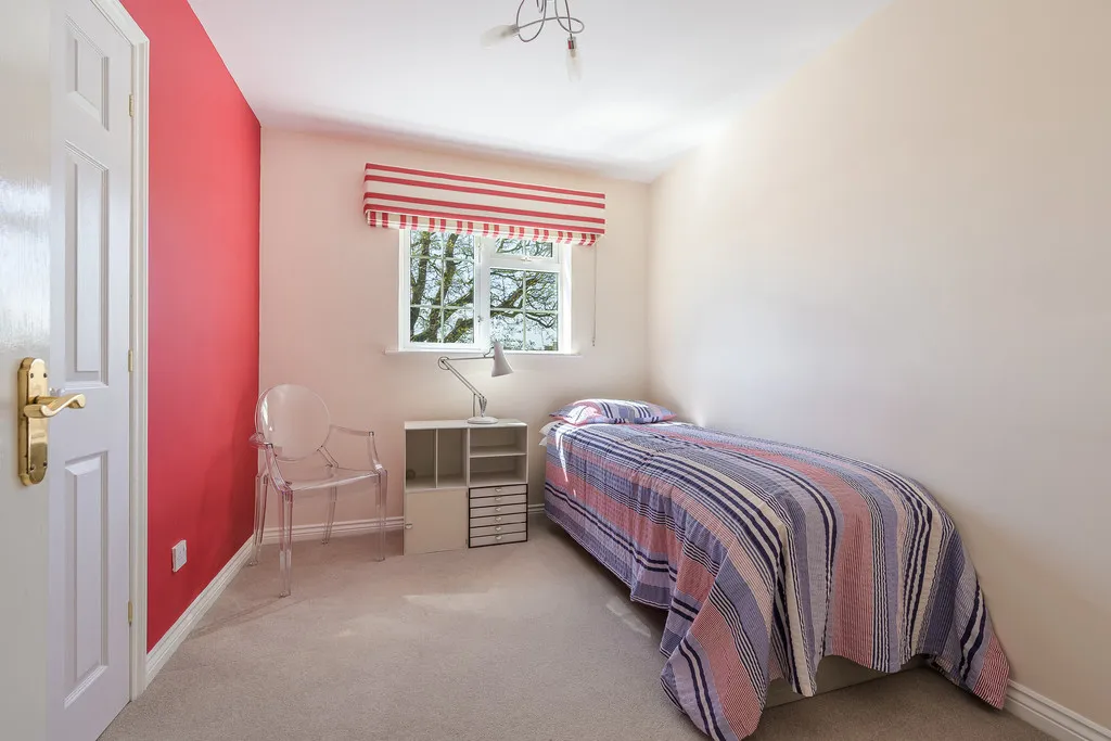 Deer Park Drive, Newport, photo 21