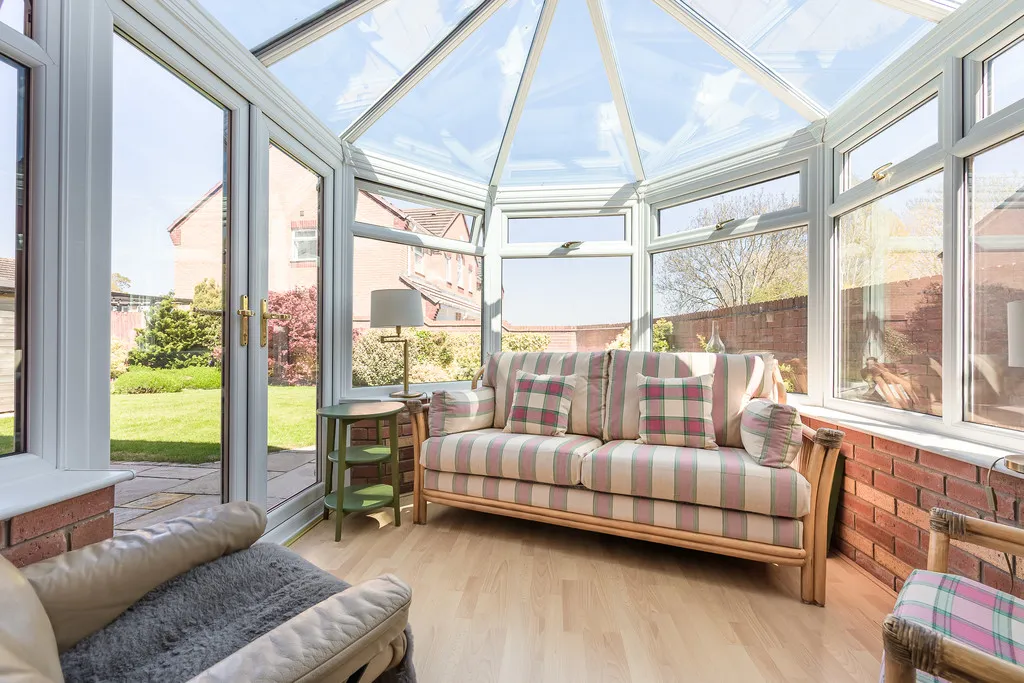 Deer Park Drive, Newport, photo 10