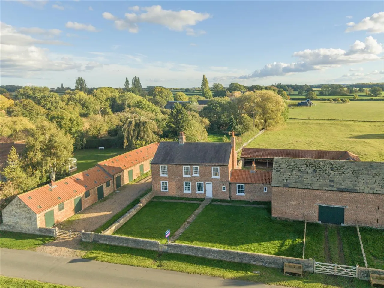 4 bed house to rent, Main Street, Bickerton, LS22