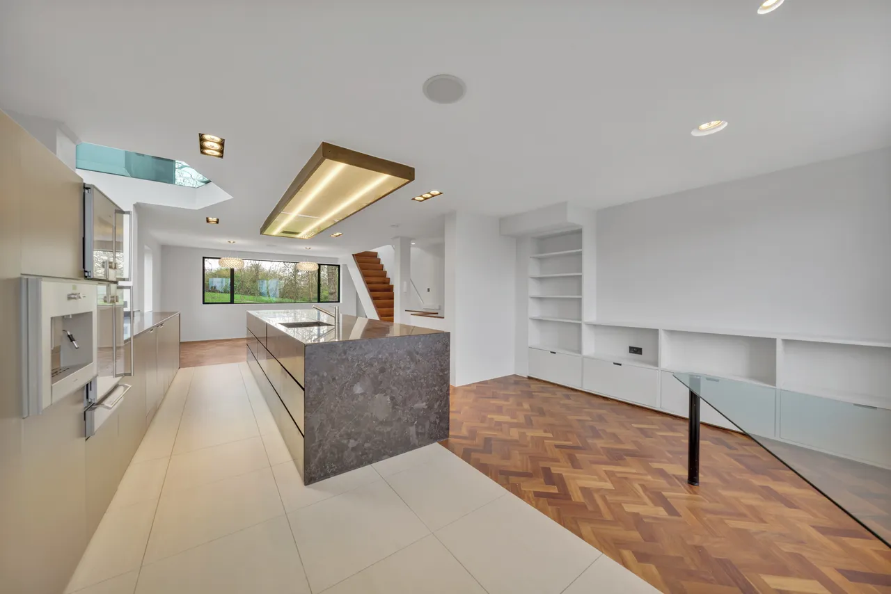 Meadowbank, London, NW3, photo 6