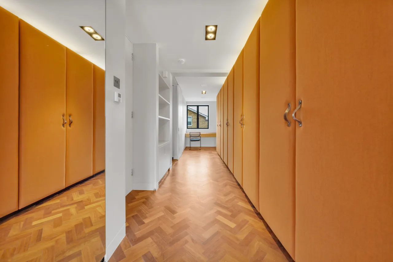Meadowbank, London, NW3, photo 11