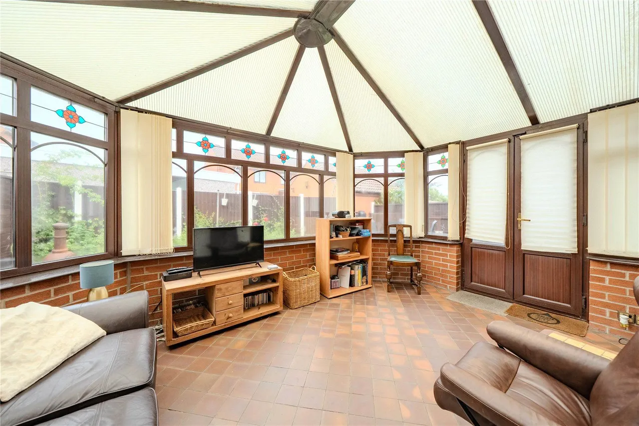 Dawsons Corner, Stanningley, LS28, photo 16