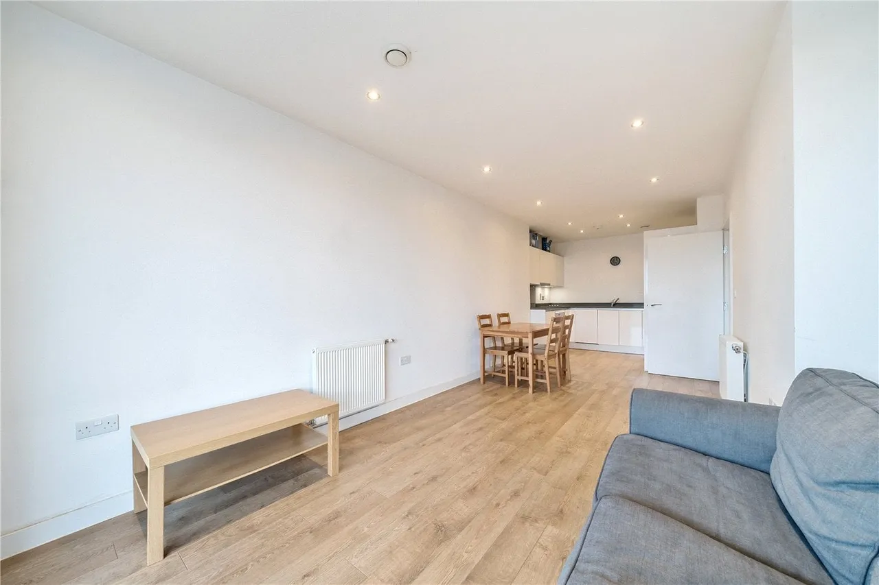 Staith Court, 8 Nicholson Square, London, E3, photo 11