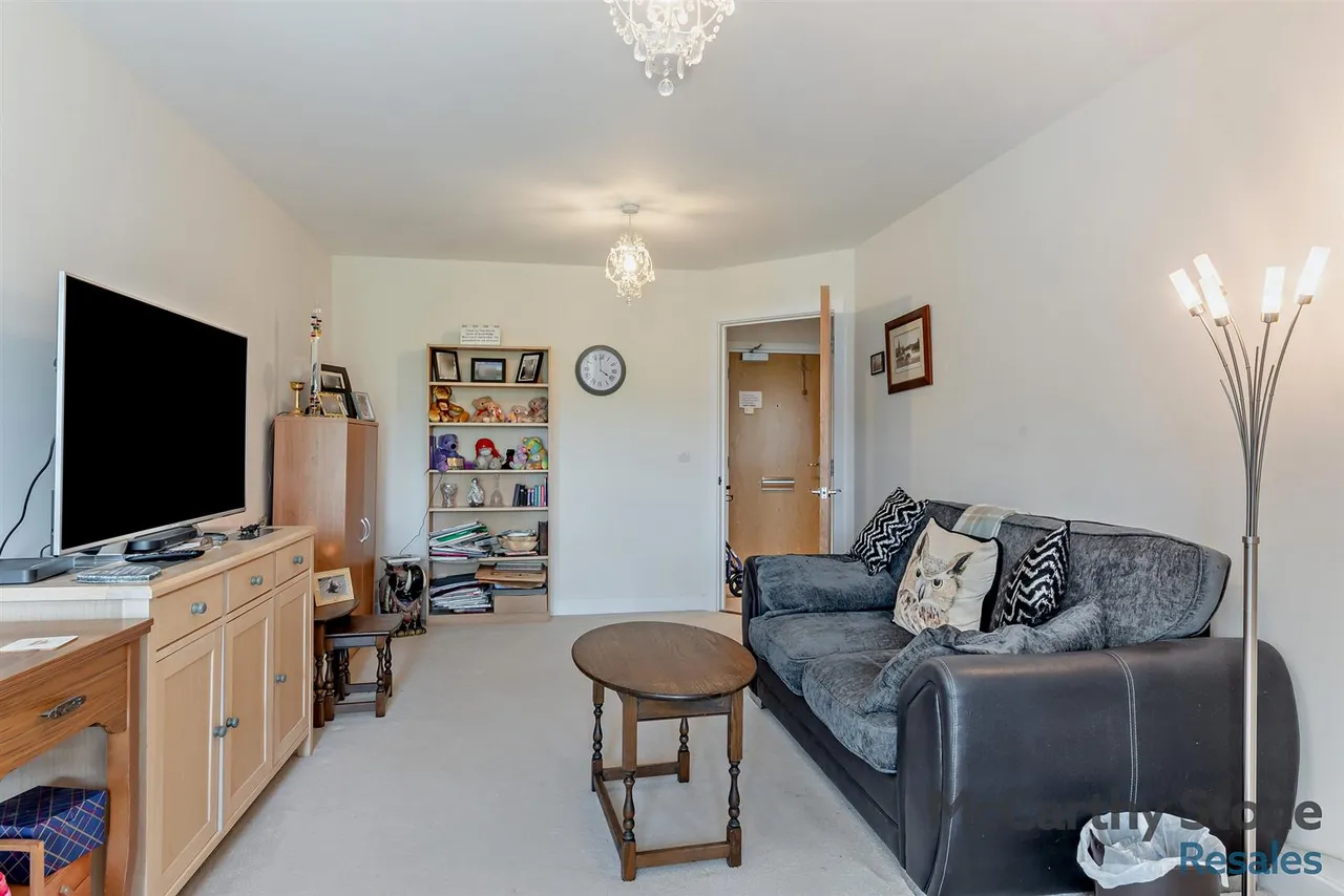 Shortwood Copse Lane, Kempshott, RG23, photo 6