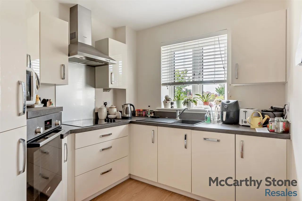 Shortwood Copse Lane, Kempshott, RG23, photo 5