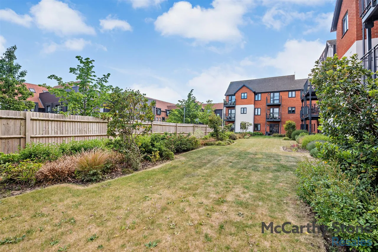 Shortwood Copse Lane, Kempshott, RG23, photo 15