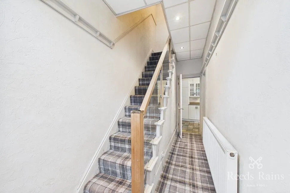 Taylor Hill Road, Berry Brow, Huddersfield, West Yorkshire, HD4, photo 5