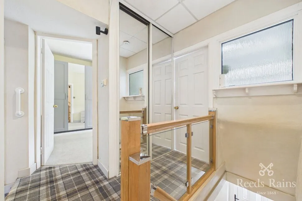 Taylor Hill Road, Berry Brow, Huddersfield, West Yorkshire, HD4, photo 11