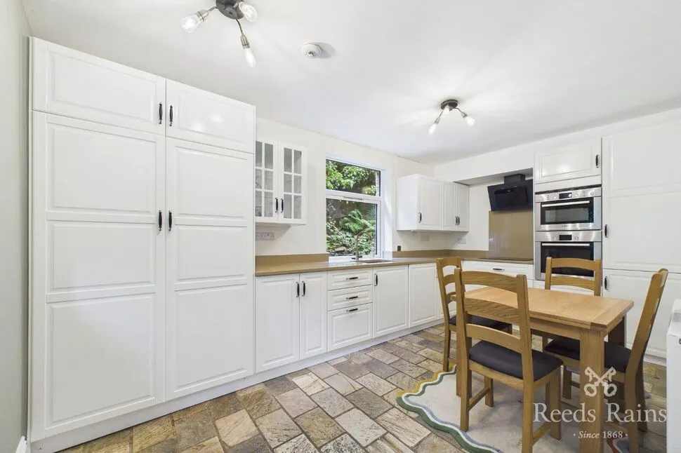 Taylor Hill Road, Berry Brow, Huddersfield, West Yorkshire, HD4, photo 9