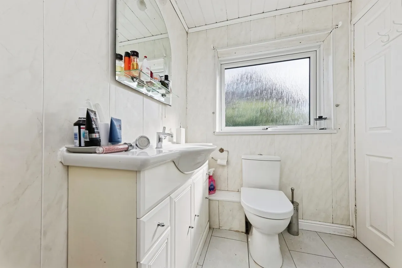 Hobart Crescent, Dover, Kent, CT16, photo 11