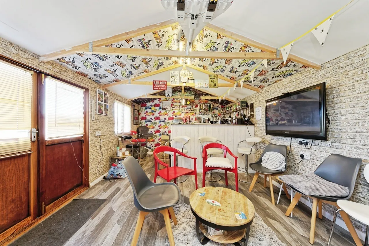 Hobart Crescent, Dover, Kent, CT16, photo 14