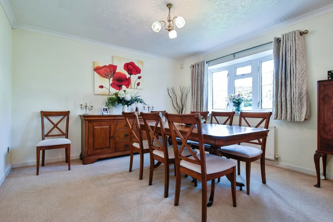 Kings Road, Llandybie, SA18, photo 7