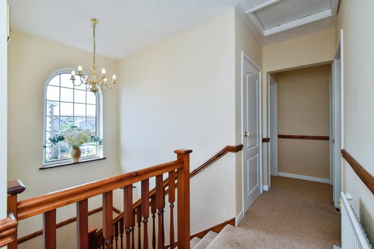 Kings Road, Llandybie, SA18, photo 11