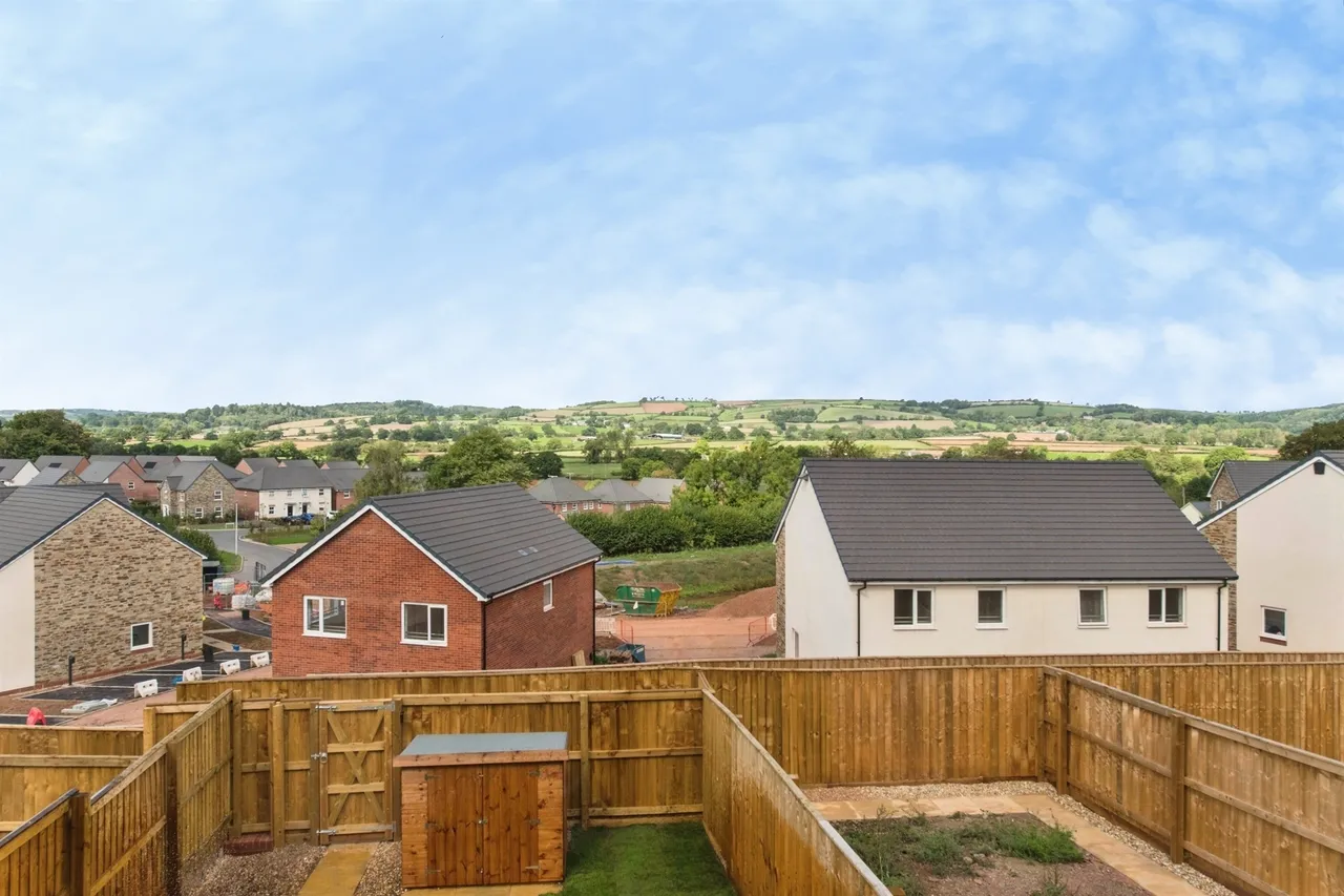 Braid Drive, Tiverton, EX16, photo 13