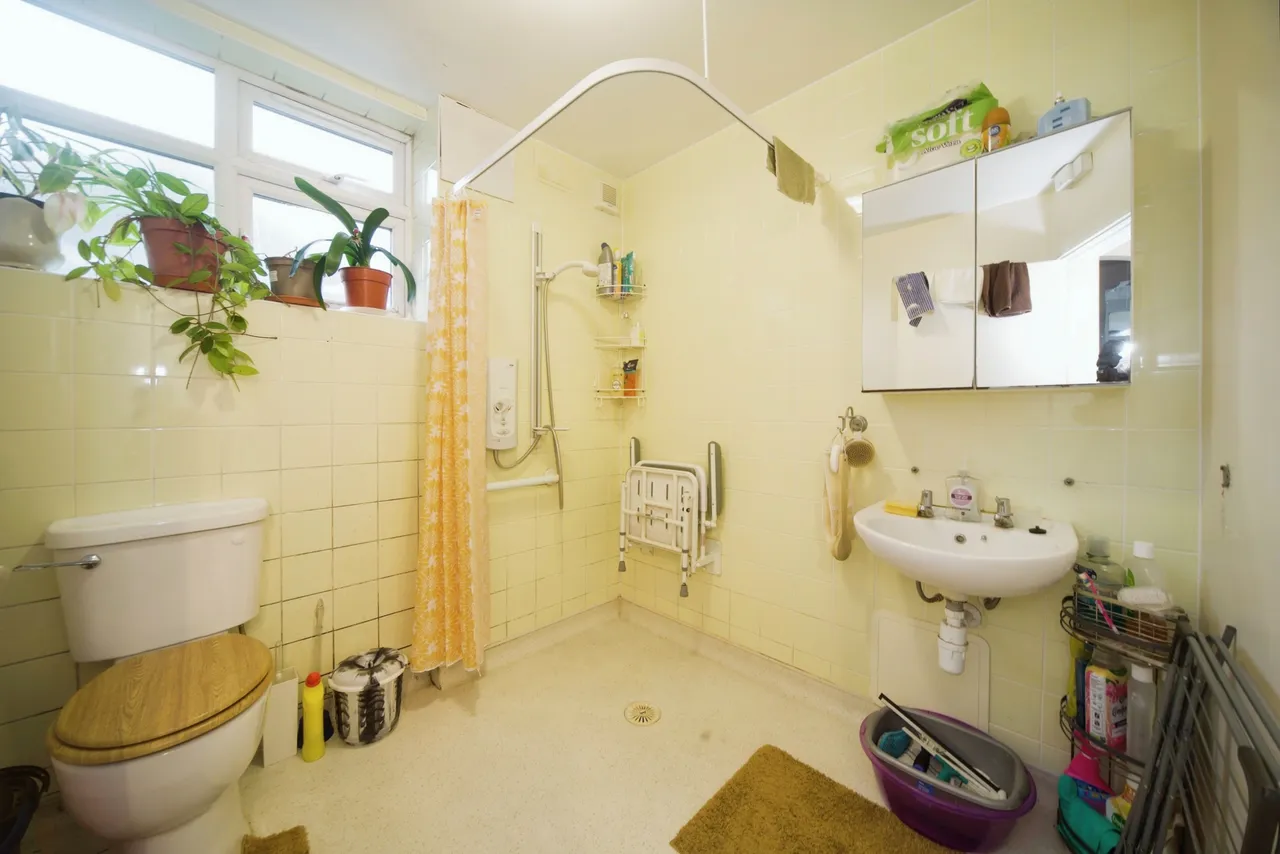 Radley Road, London, N17, photo 8