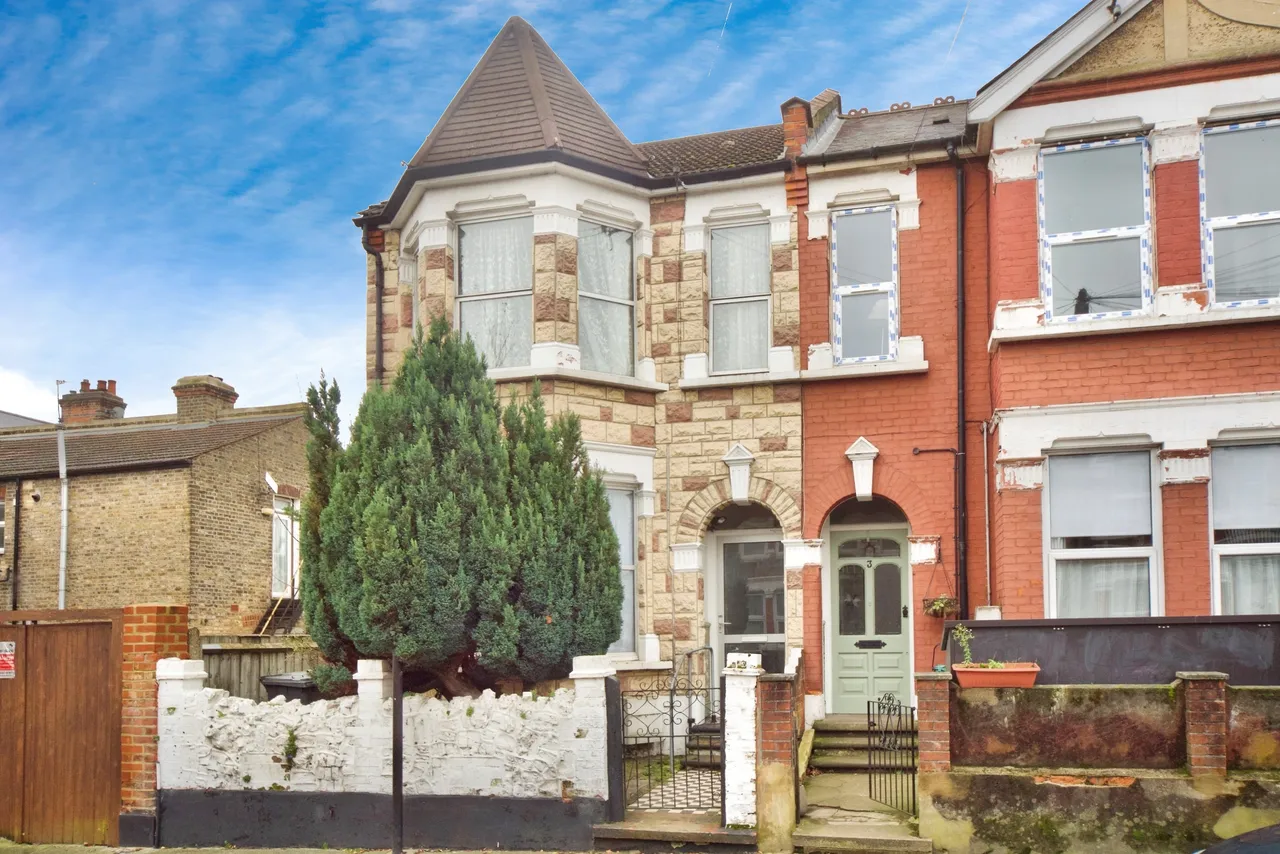 4 bed house for sale, Radley Road, London, N17