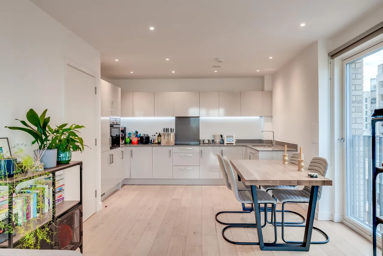 Leyton Road, London, E15, photo 10